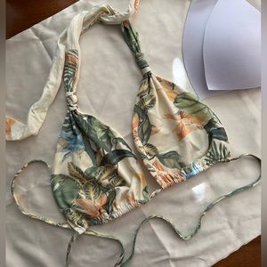 Monday Swimwear Tulum Halter Swim Top- Size L/V- Amazonia